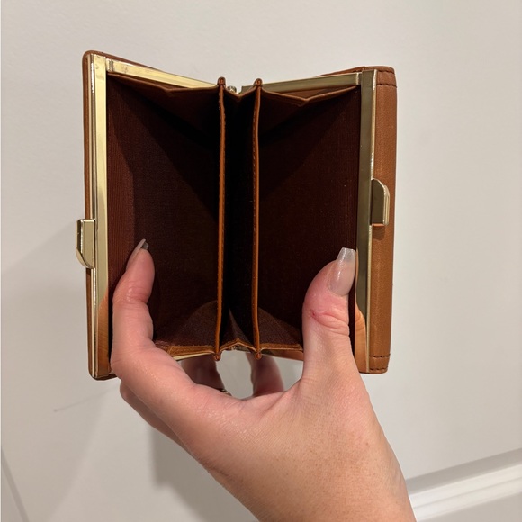 Valentino Garavani Tan Leather Wallet - Picture 7 of 11